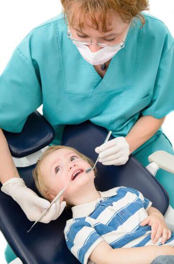 Первый приём у детского стоматолога