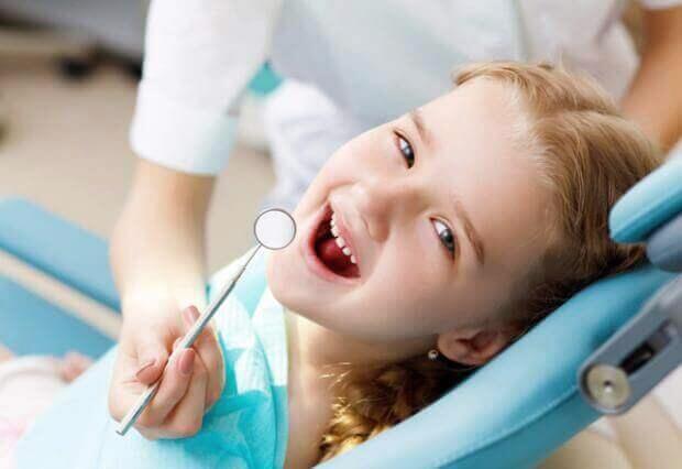 Ребёнок у стоматолога